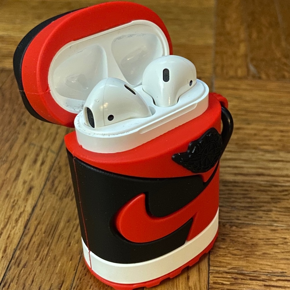 Air Jordan Airpod Case (Airpod 1 and 2) - Picture 1 of 3